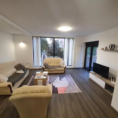 Paradiso Lejlighed Pirot