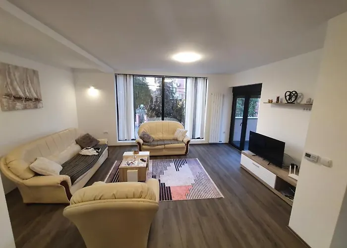 Paradiso アパート ピロト